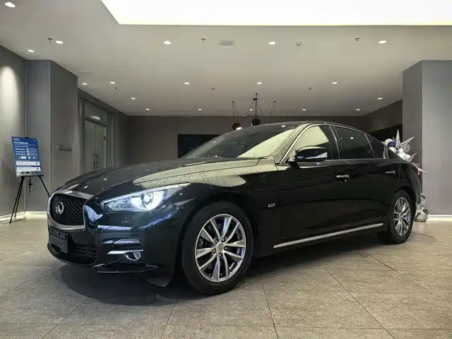 INFINITI Q50L