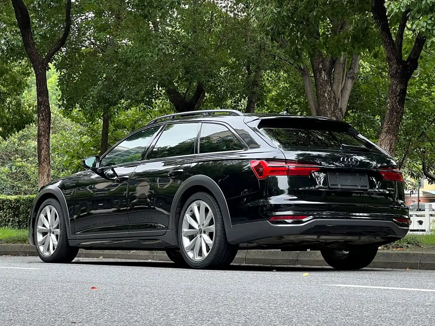 Audi A6 (Import) 2023 2024 allroad quattro 55 TFSI Premium Off-road
