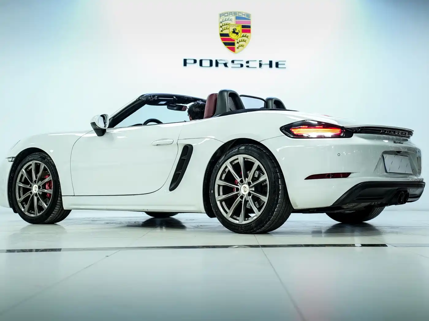 Porsche 718 2018 Boxster 2.0T фото 5