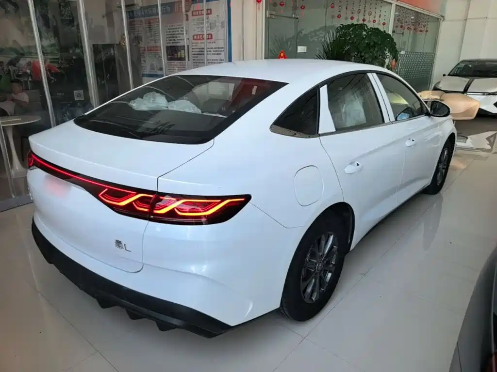 BYD Qin L 2026 2026 DM-i 128KM Progressive