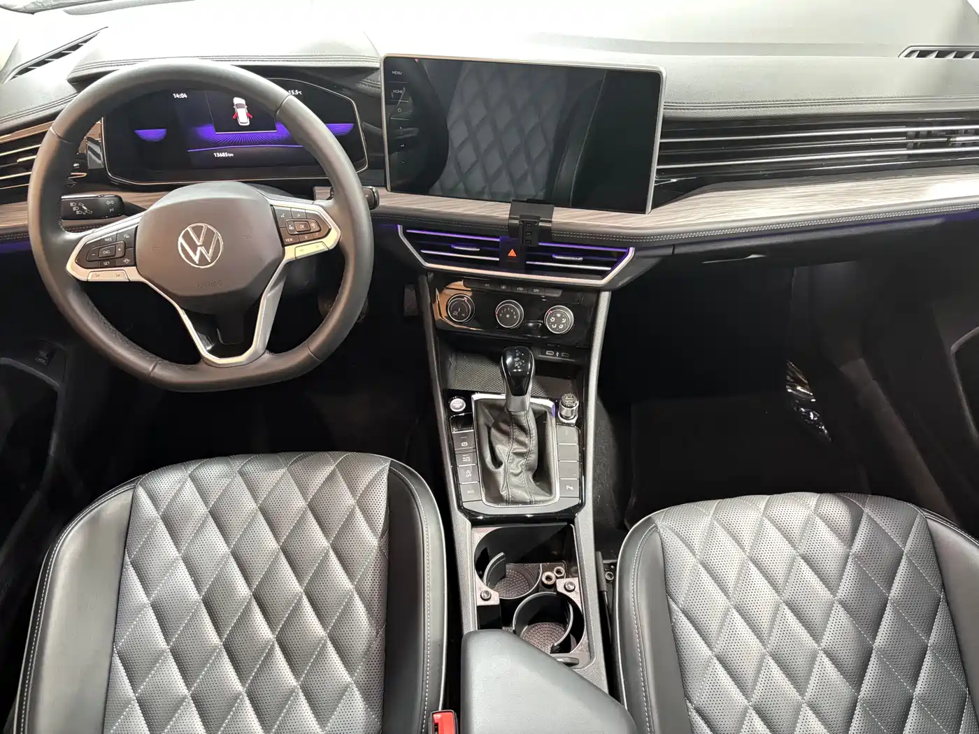 Volkswagen Sagitar 2023 300TSI DSG Excellence Edition фото 5