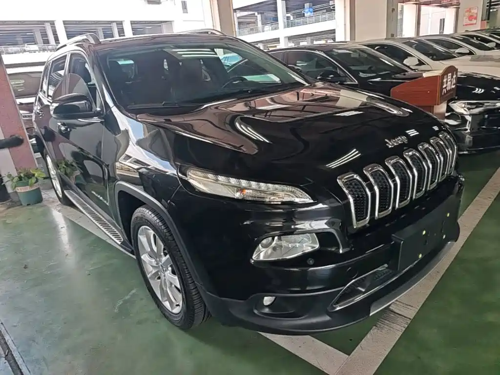 2015 Jeep Cherokee (Import)