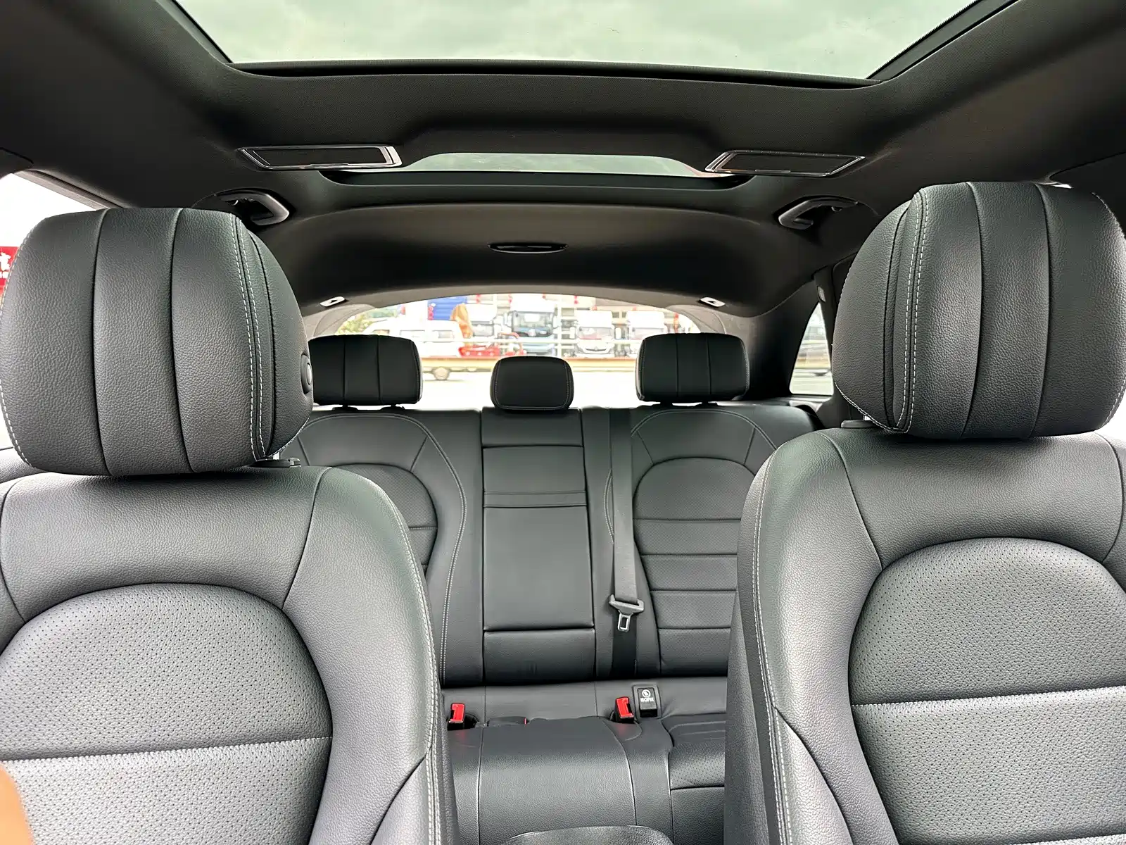 Фото 13 - Mercedes-Benz GLC
