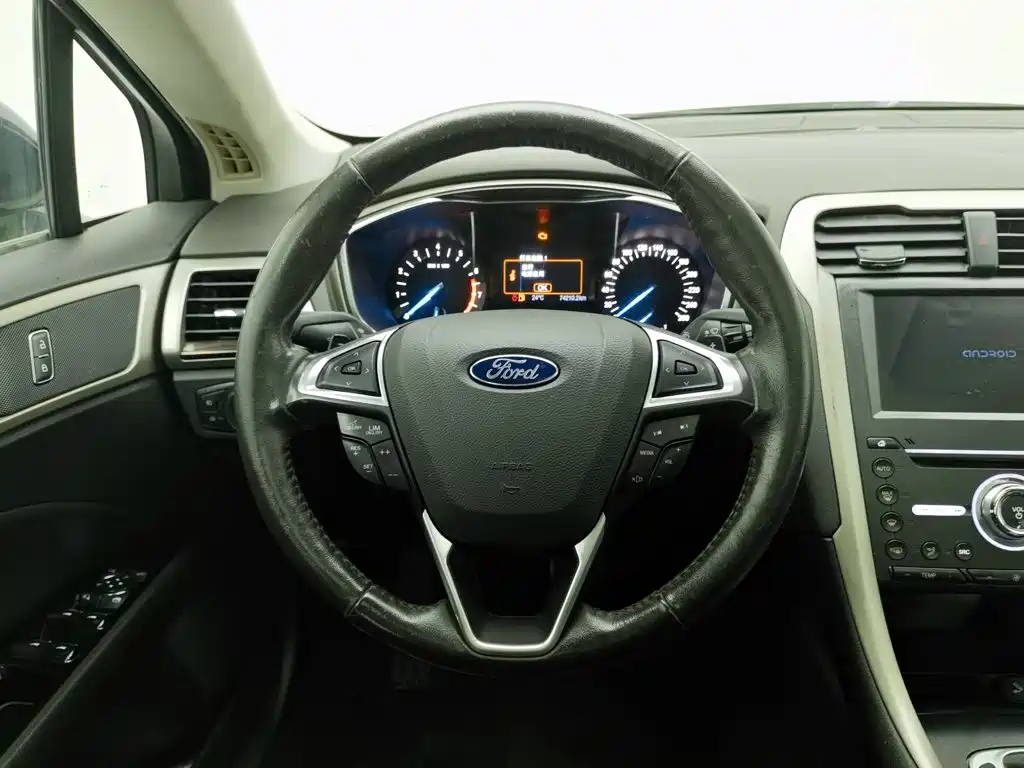 Ford Mondeo 2014 2013 2.0L GTDi200 Fashion
