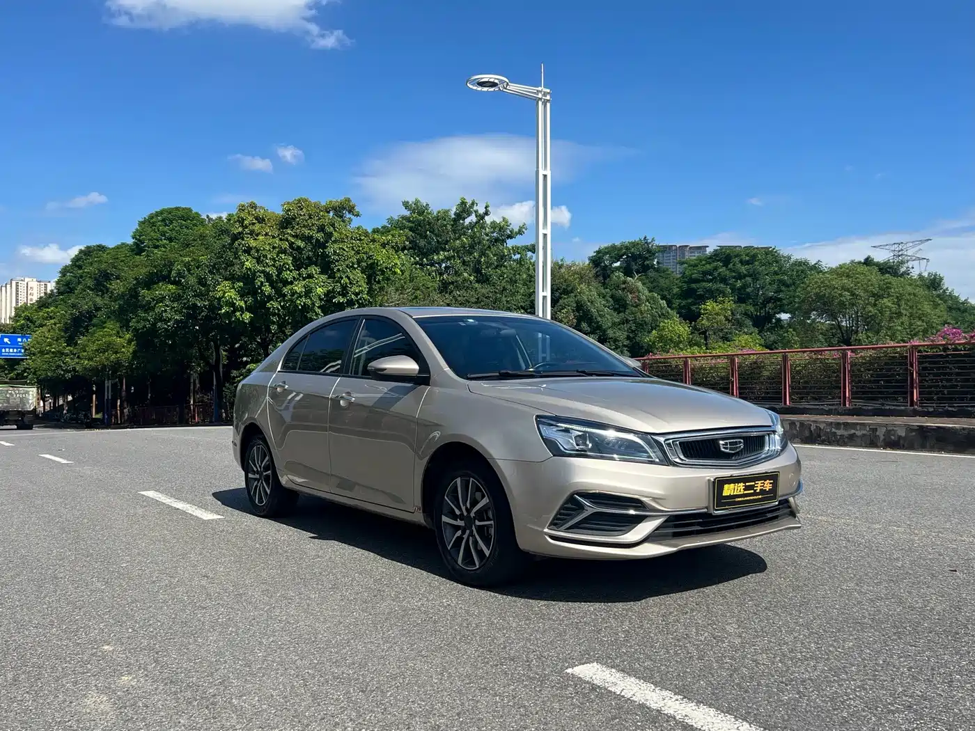 Фото 3 - Geely Emgrand