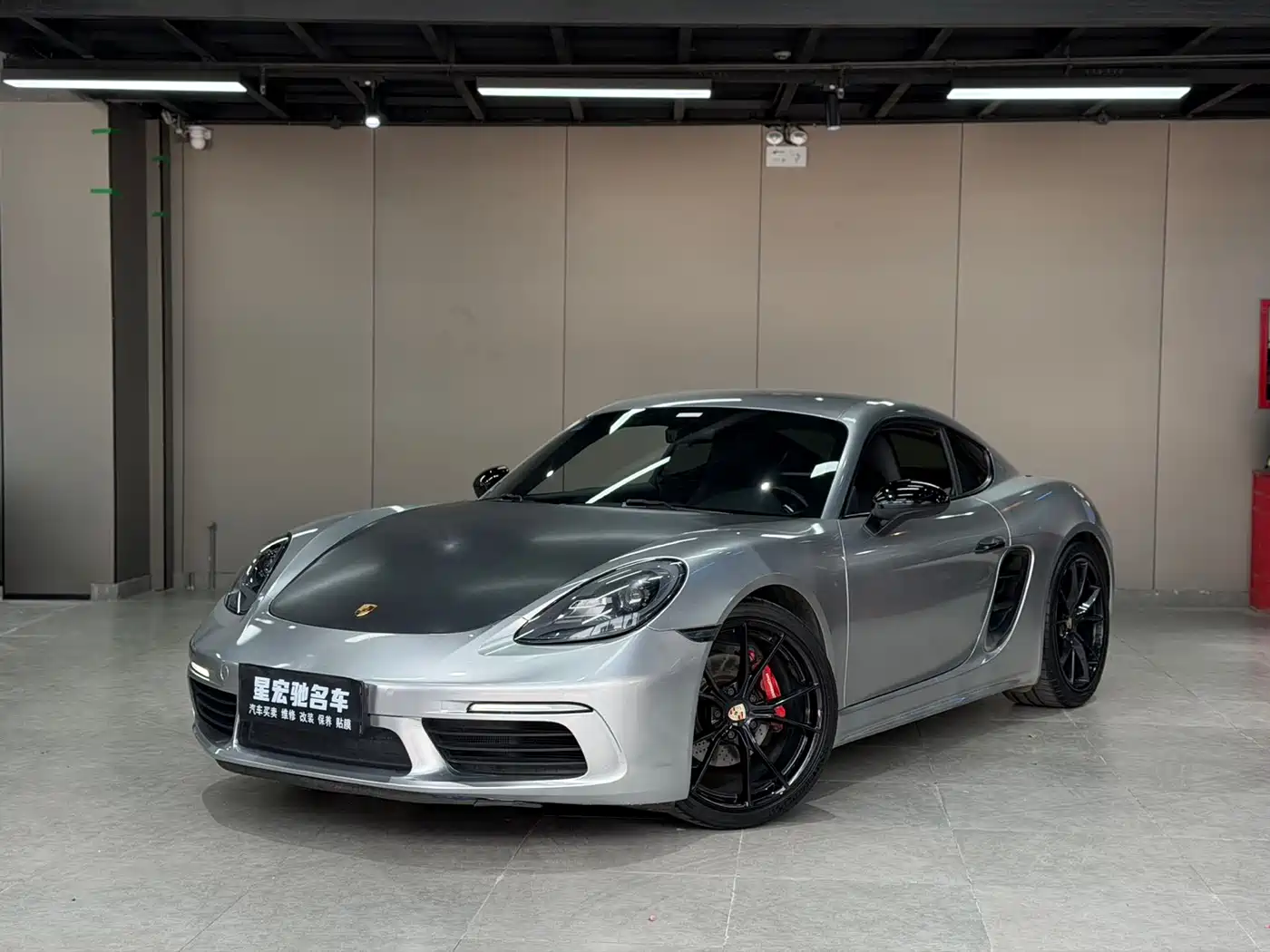Porsche 718 2016 Cayman 2.0T