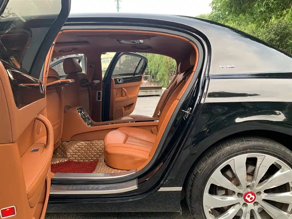 Bentley Flying Spur 2012 2010 6.0T 4-seater Version