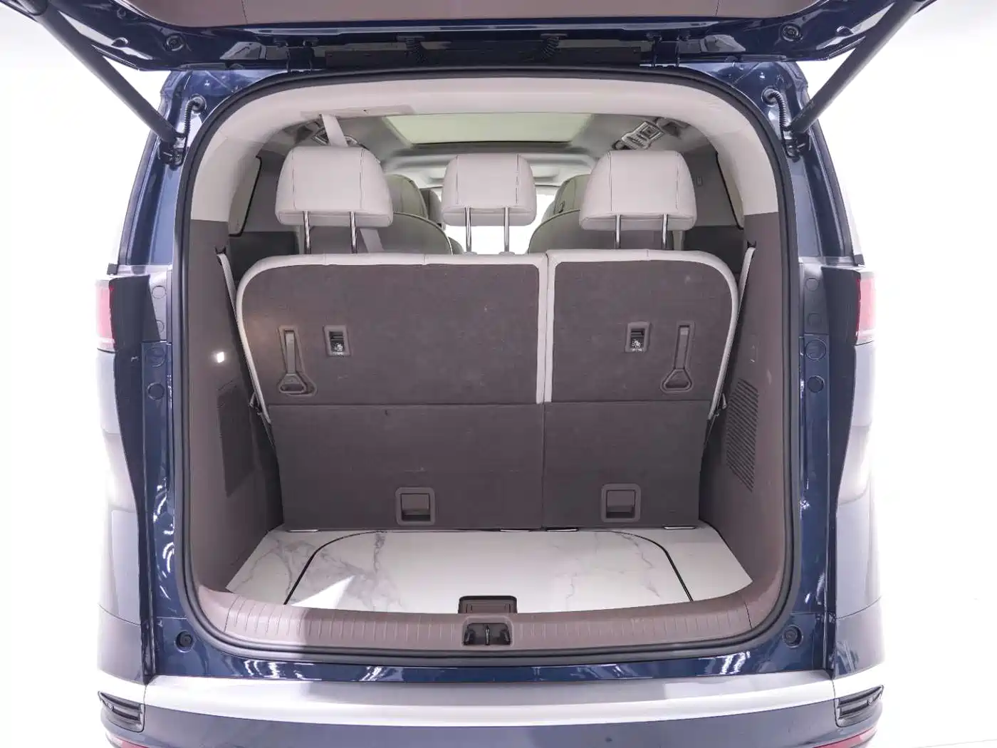 Denza D9 2022 DM-i 970 All-Wheel Drive Honor Edition фото 20