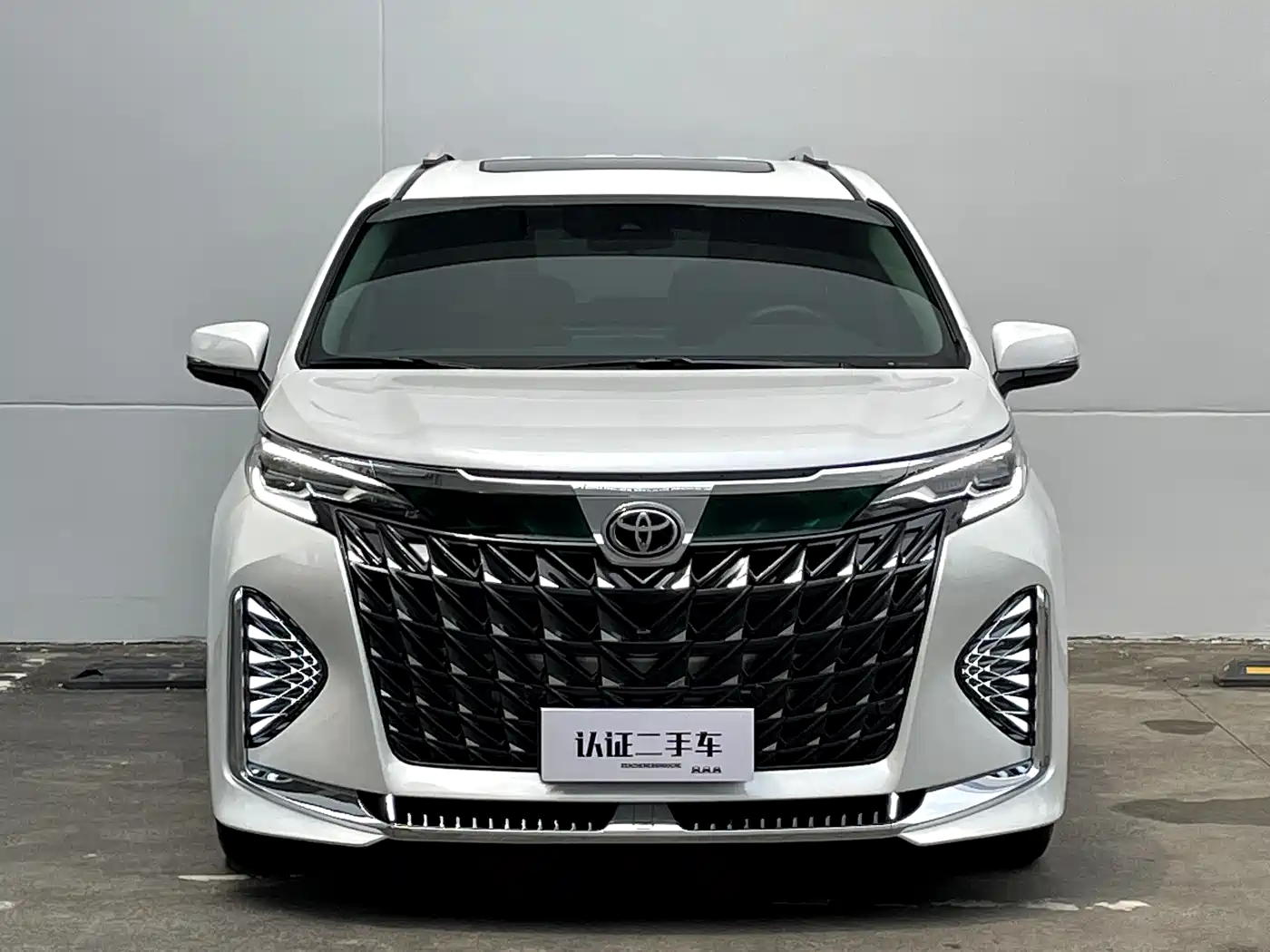Toyota Sienna 2026 Model 2.5L Hybrid 2WD Comfort Edition фото 3