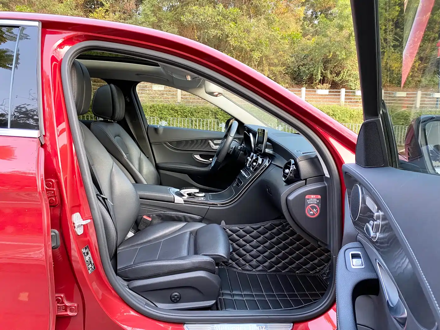 Mercedes-Benz C-Class 2015 Facelift C 200 L Sport фото 8