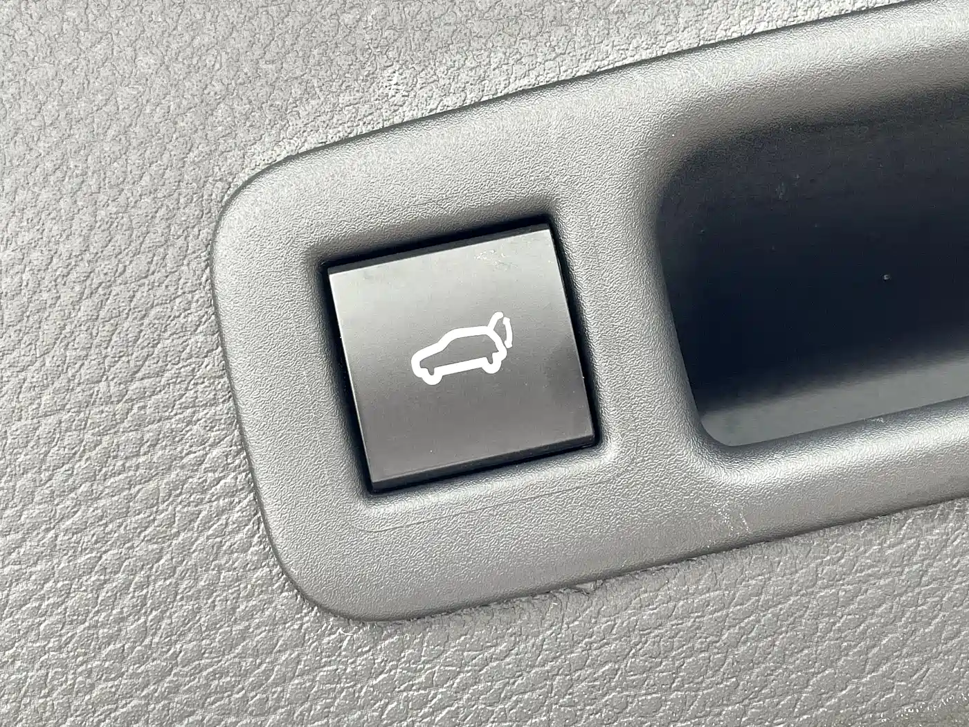 Toyota Sienna 2026 Model 2.5L Hybrid 2WD Comfort Edition фото 25