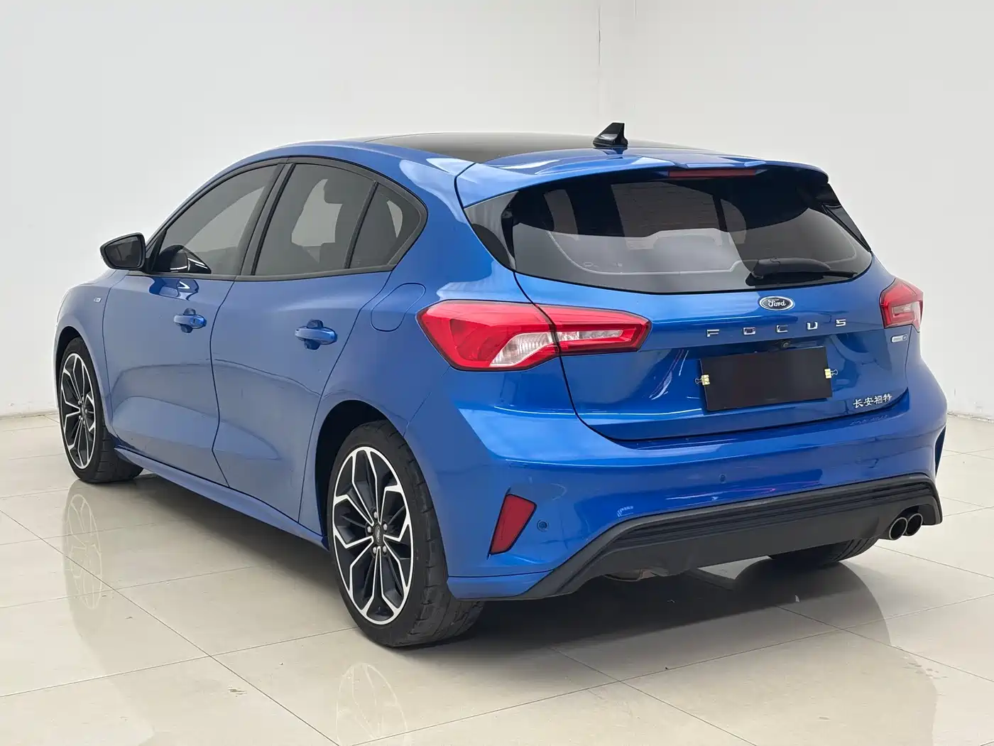 Фото 6 - Ford Focus