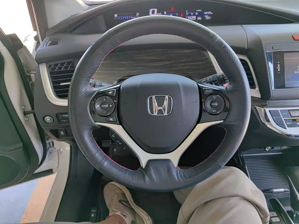 Фото 11 - Honda Jade