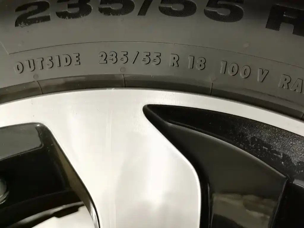 Фото 24 - BYD S7
