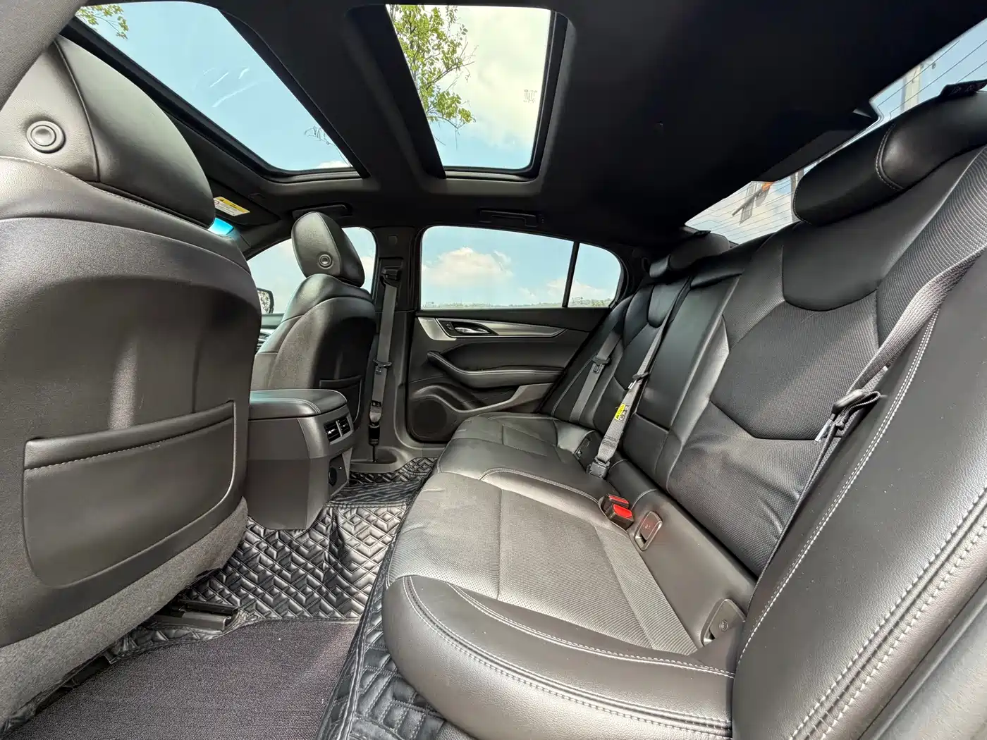 Фото 7 - Cadillac CT5