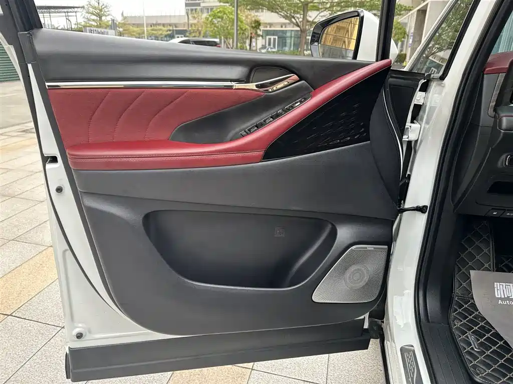 GAC Trumpchi Trumpchi M8 2023 Model Master Series Hybrid Ultimate Edition фото 25
