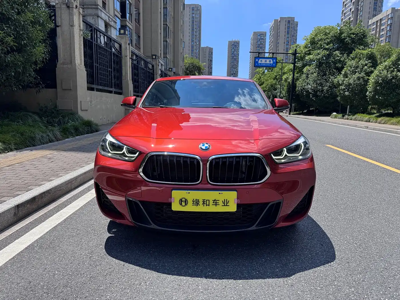 Фото 2 - BMW X2