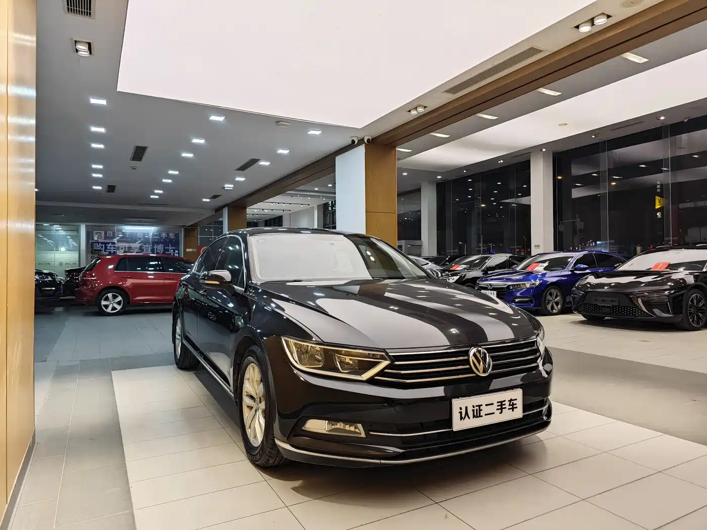 Volkswagen Magotan 2019 280TSI DSG Comfort China VI фото 4