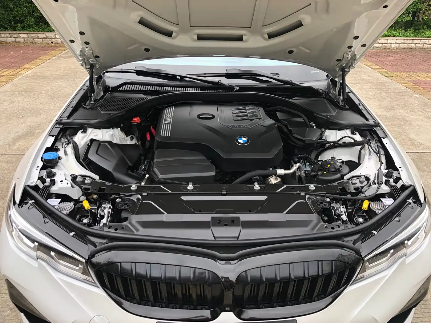 BMW 3 Series 2022 Facelift 325Li M Sport Shadow Edition фото 24