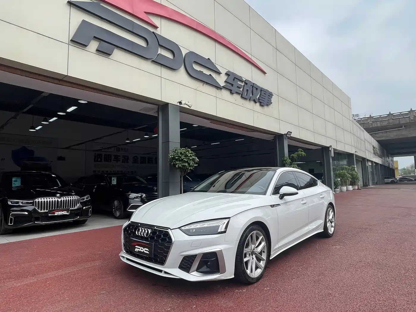 Фото 2 - Audi A5 (Import)