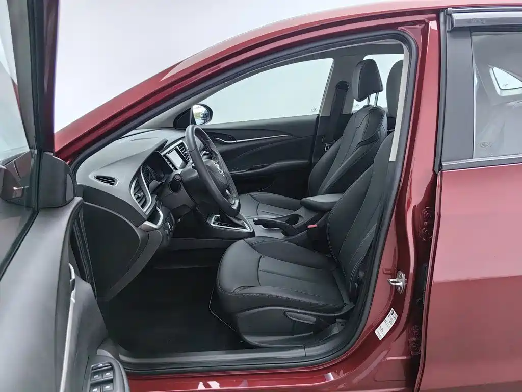 Фото 10 - Buick Excelle