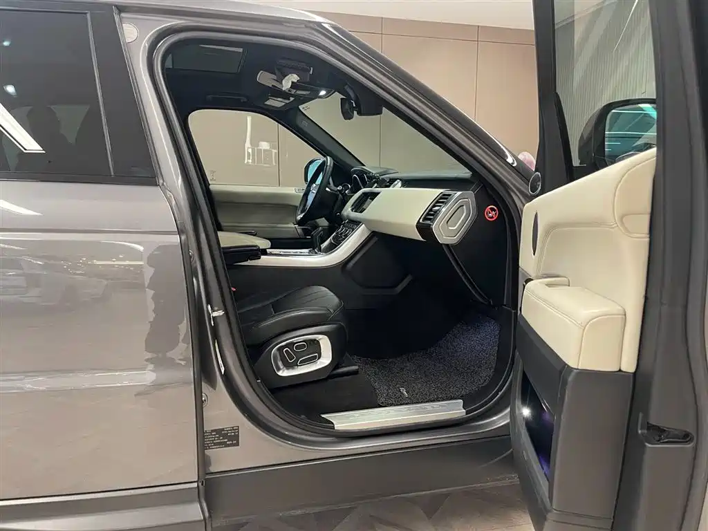 Land Rover Range Rover Sport 2014 3.0 SC V6 HSE фото 26