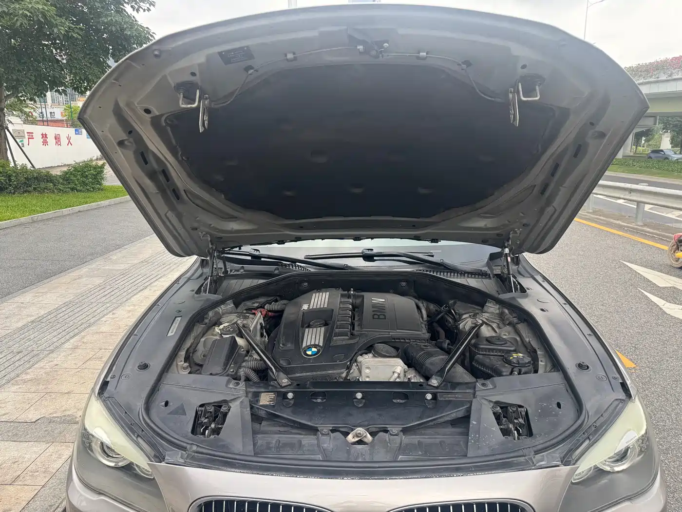 BMW 7 Series 2011 2009 Model 740Li Leading Edition
