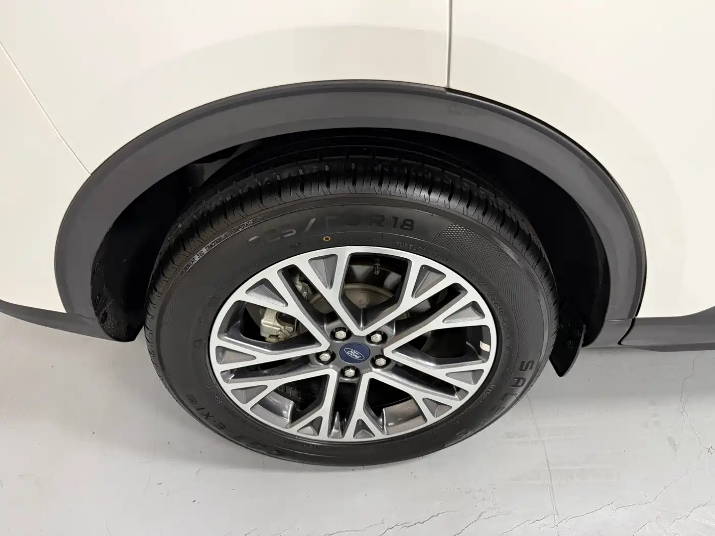 FORD RUIJI