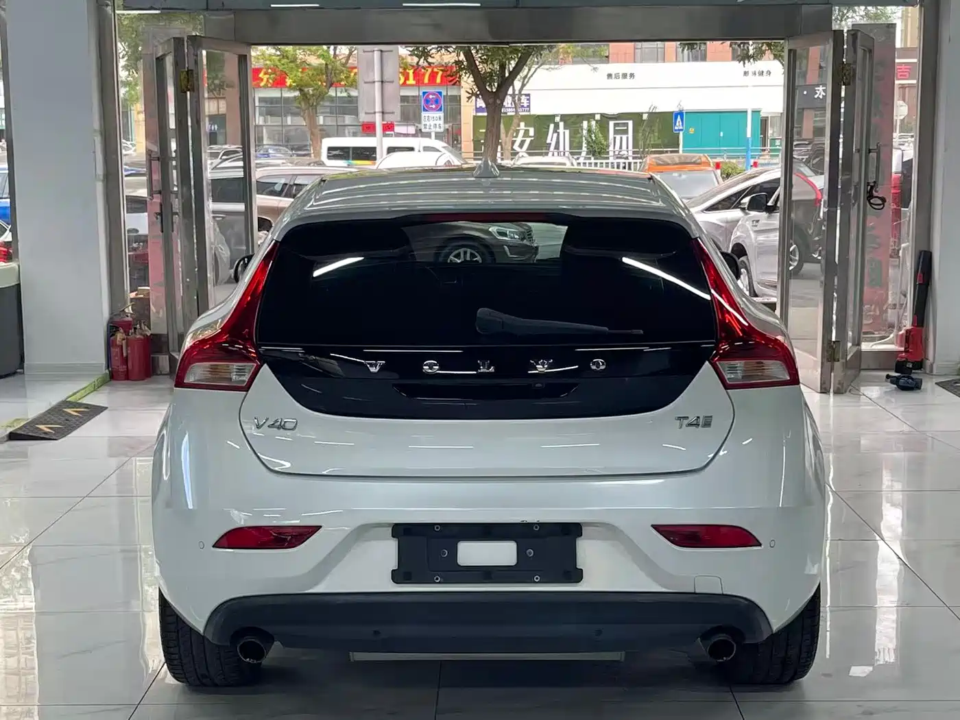 Volvo V40 2018 2017 T4 Inscription