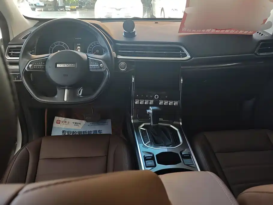 Фото 12 - Haval F5