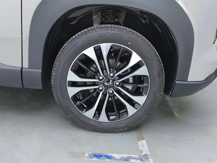 Wuling Motors Starlight 560 NEV 2026 2025 Model Plug-in Hybrid Version 5-seater