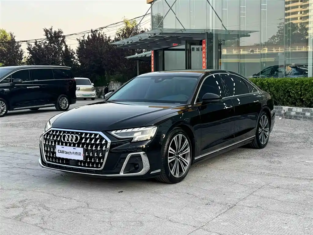 Audi A8 2025 A8L 45 TFSI quattro Luxury
