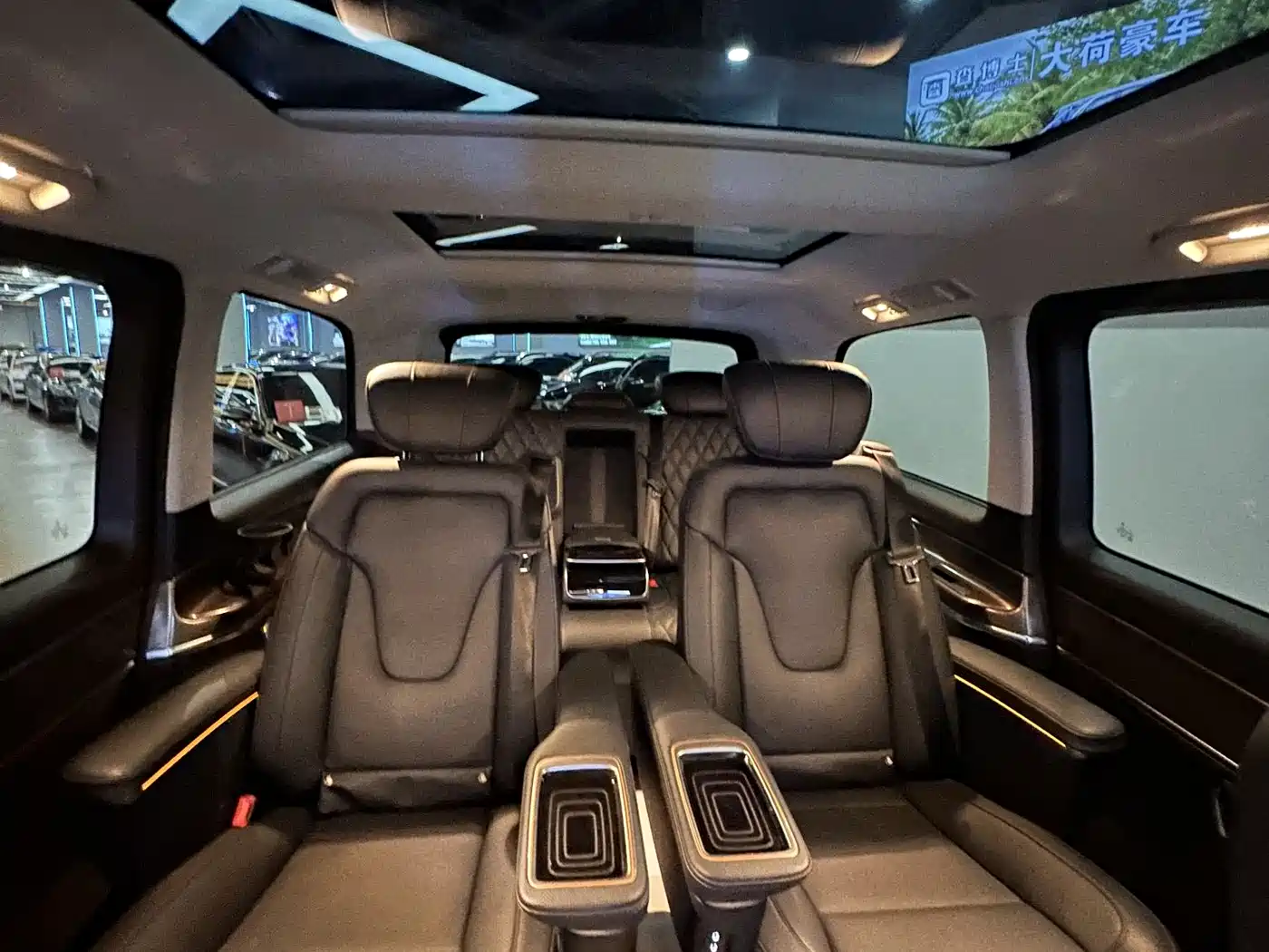 Mercedes-Benz V-Class 2020 V 260 Luxury Edition фото 28