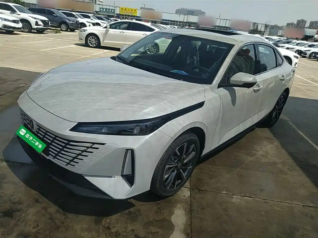 Changan Eado 2026 2025 Blue Whale 1.5T 500Bar Premium