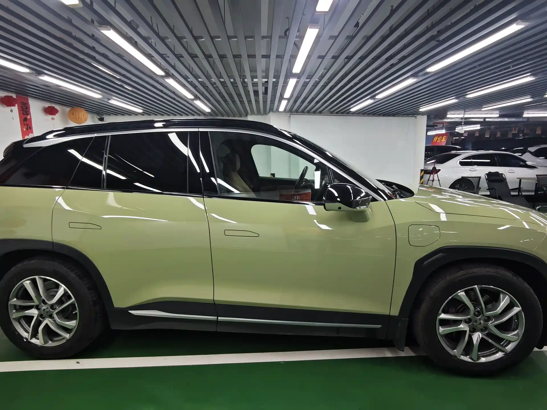 Фото 4 - NIO ES6