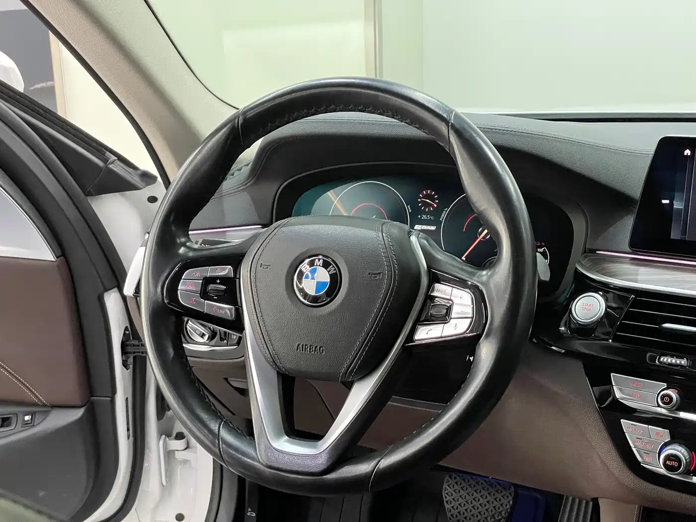 BMW 5 SERIES NEW ENERGY