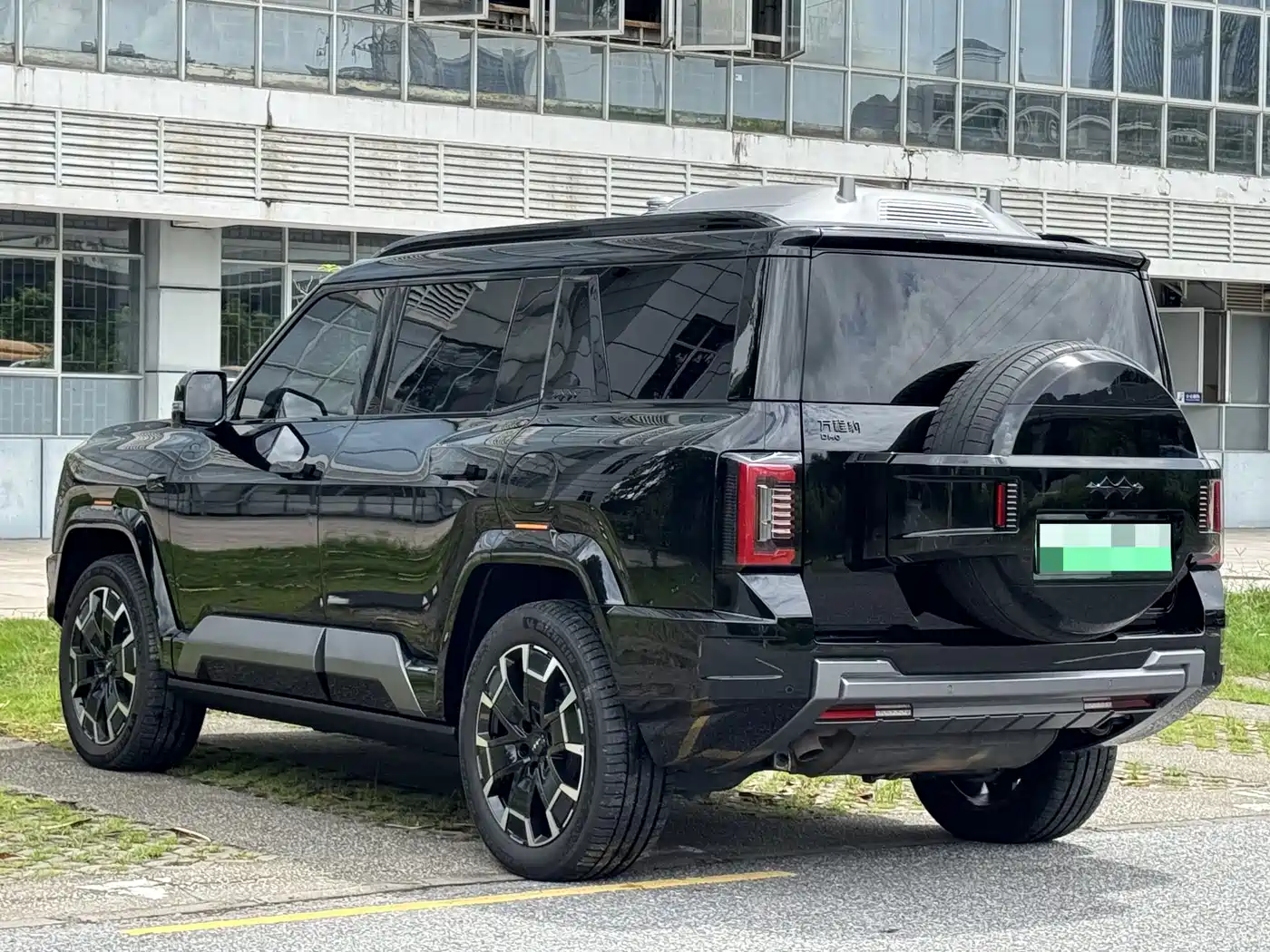 Fang Cheng Bao Leopard 8 2025 2025 Zhiyong Flagship Drone Edition 6-Seater
