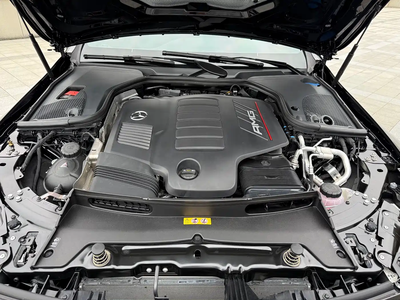 MERCEDES-BENZ AMG GT