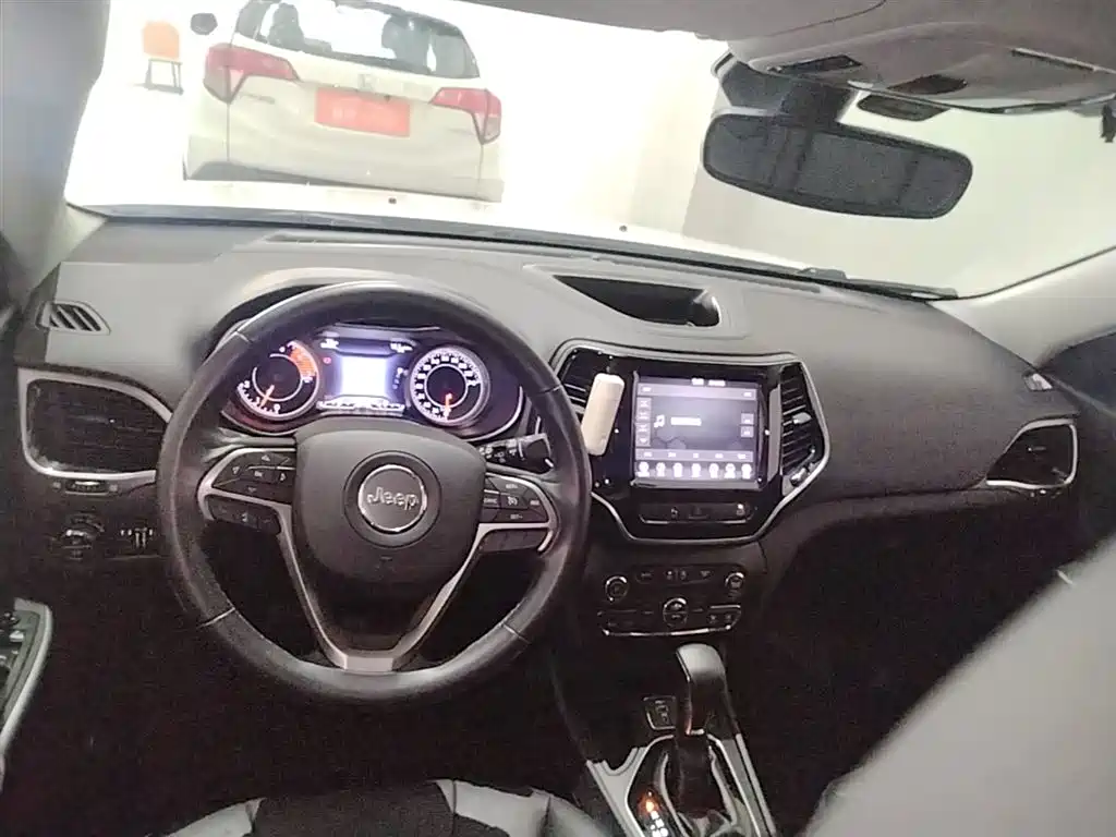 Jeep Cherokee 2019 2019 2.0T 2WD Smart Edition China V