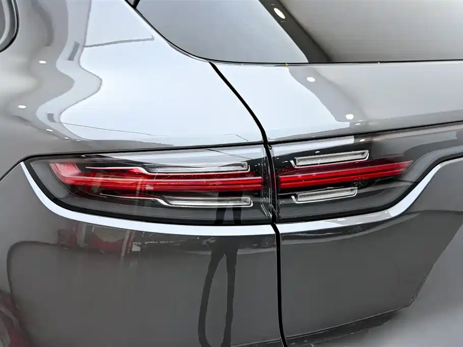Porsche Cayenne New Energy 2023 Cayenne E-Hybrid 2.0T фото 9