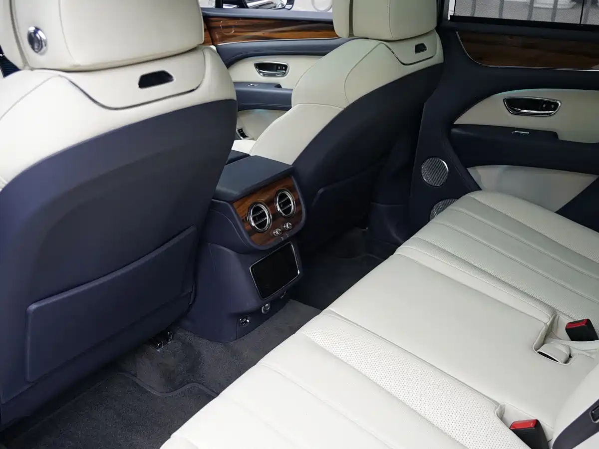 Bentley Bentayga 2024 2022 4.0T V8