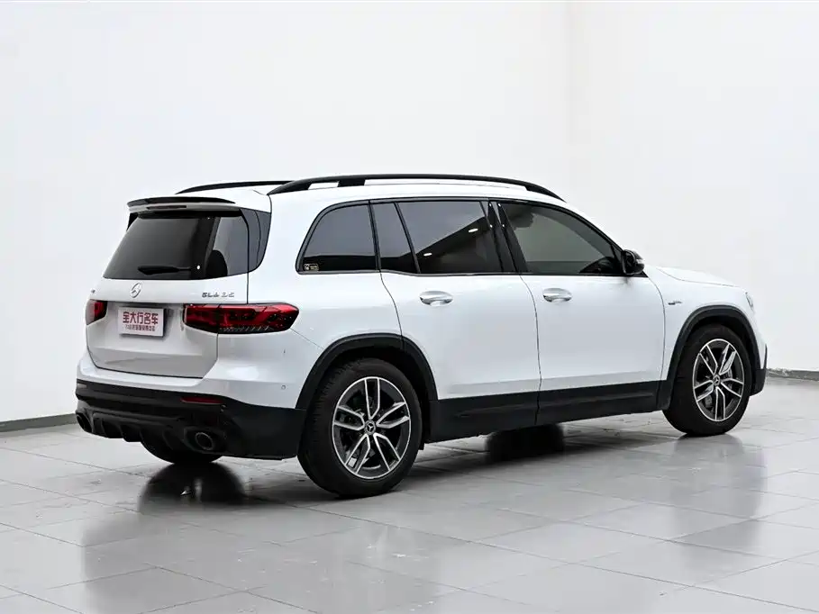 MERCEDES-BENZ GLB AMG