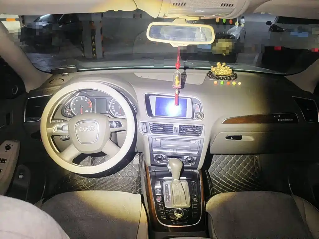 Audi Q5 2010 2010 2.0TFSI Comfort