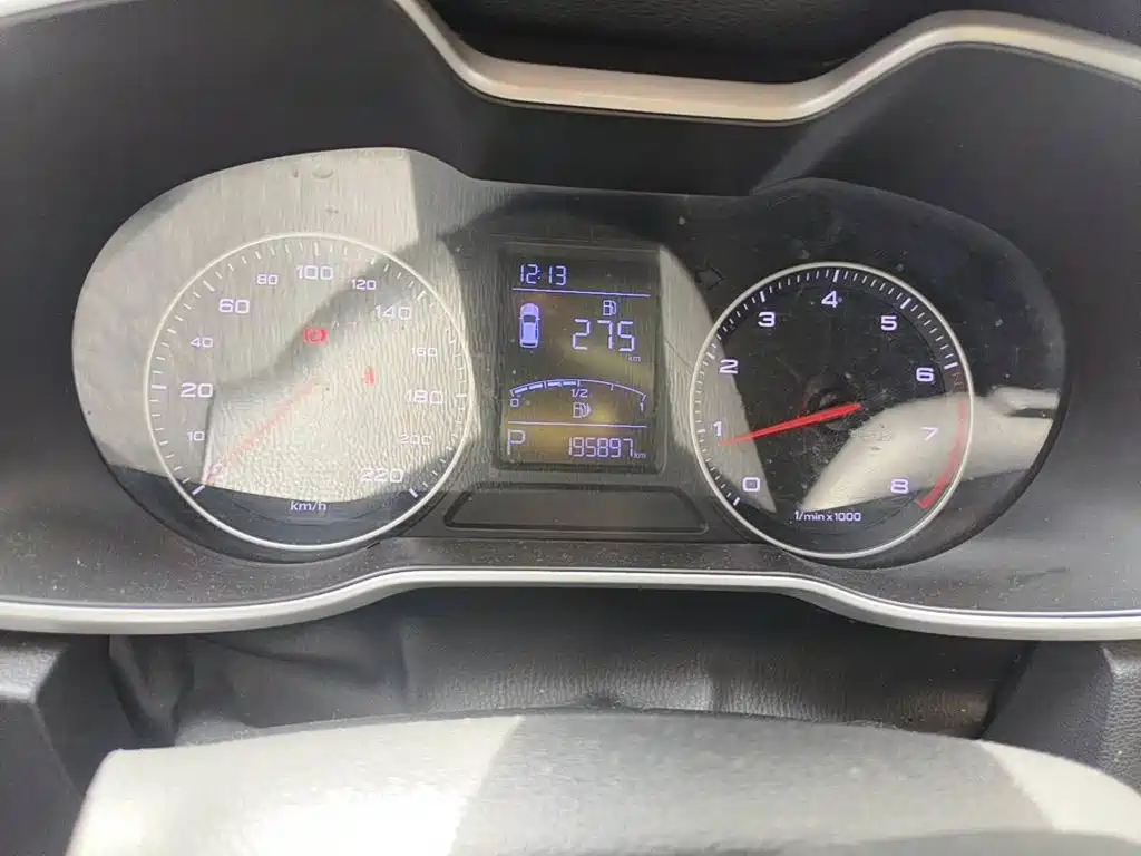 Фото 4 - MG ZS