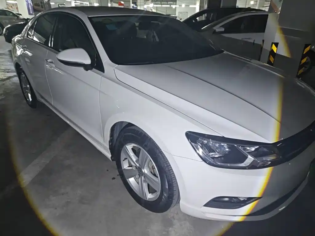Volkswagen Lamando 2016 2017 230TSI DSG Trend Edition
