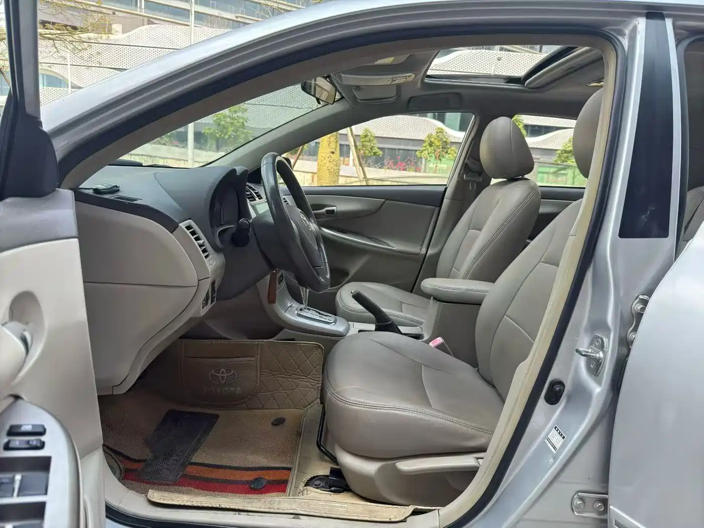 Toyota Corolla 2008 1.8L Automatic GL-i Sunroof Special Edition фото 4