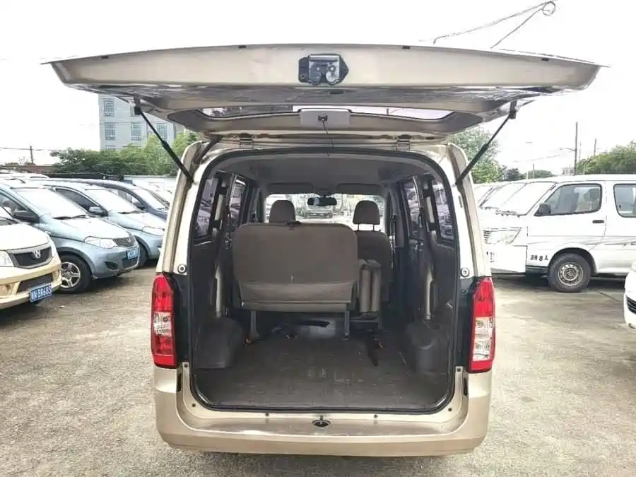 Wuling Motors Wuling Rongguang V 2017 2016 1.5L Standard