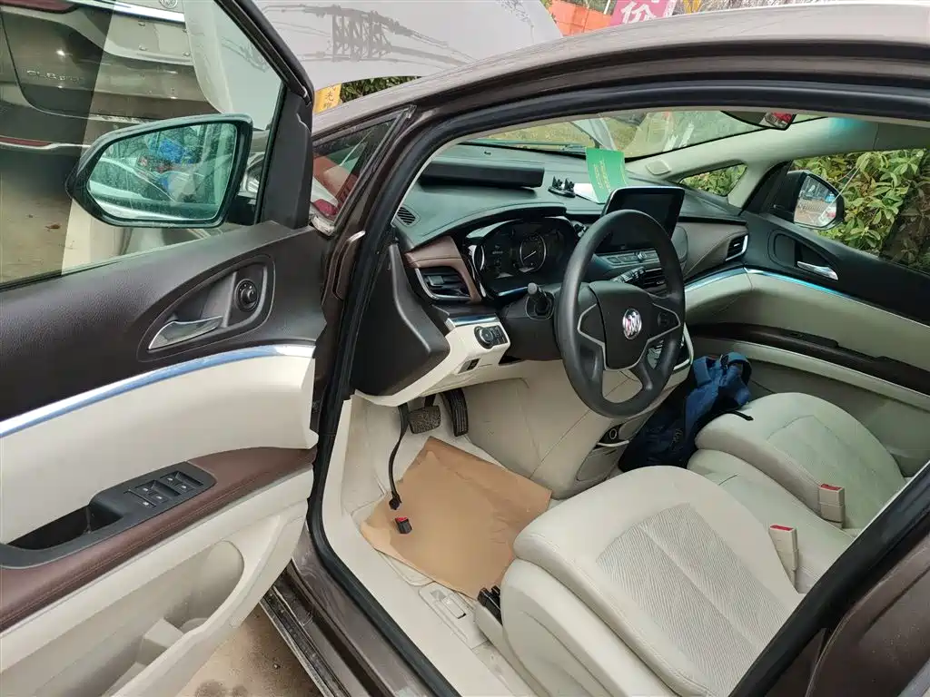 BUICK GL8