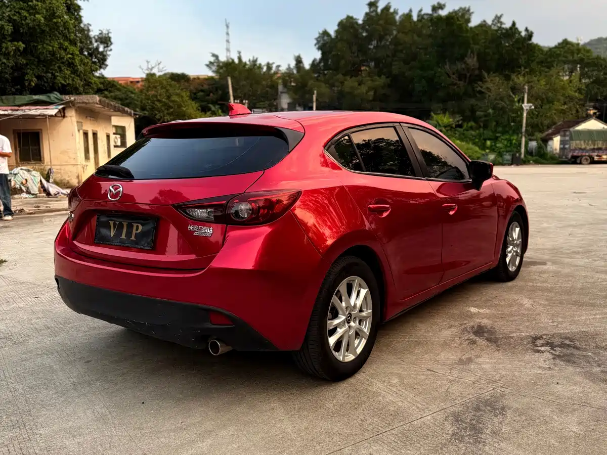 Фото 6 - Mazda Mazda 3