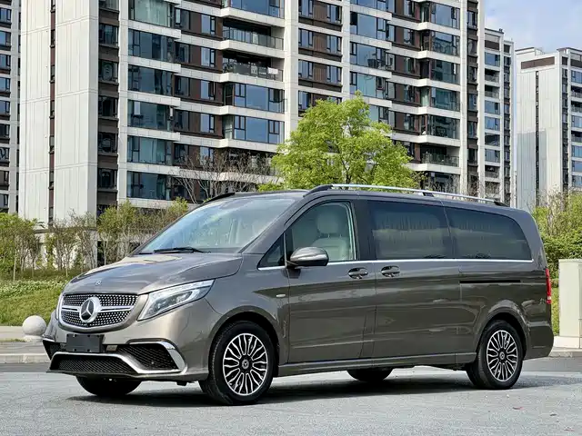 MERCEDES-BENZ V CLASS